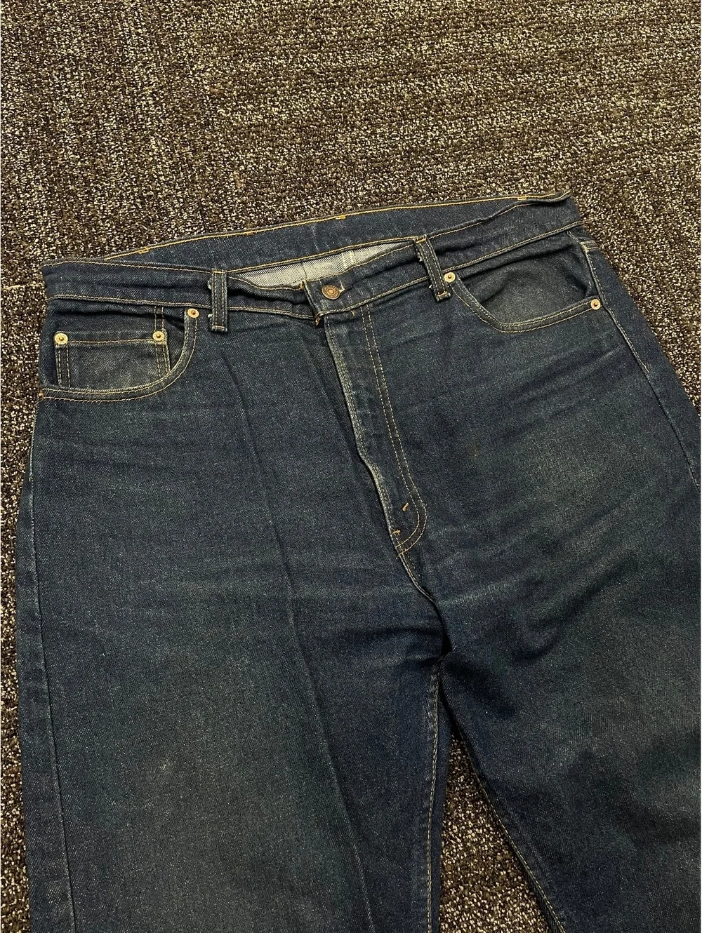 Levis tagged size
